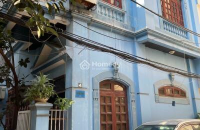 Chính chủ bán nhà mặt phố Lương Văn Can quận Hà Đông nhà 3 tầng căn góc 70m2.